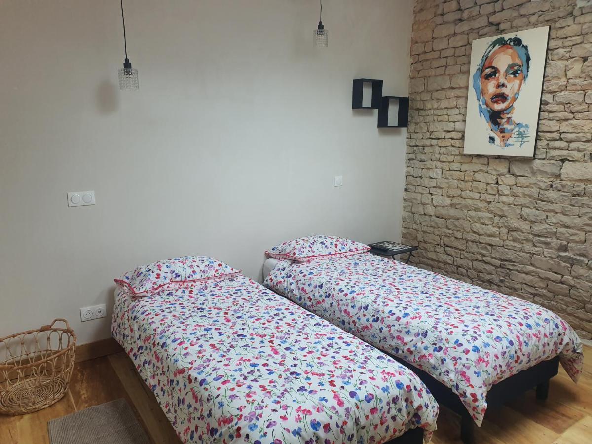 Ferienwohnung La P'Tite Ecurie Saint-Jean-de-Liversay Exterior foto