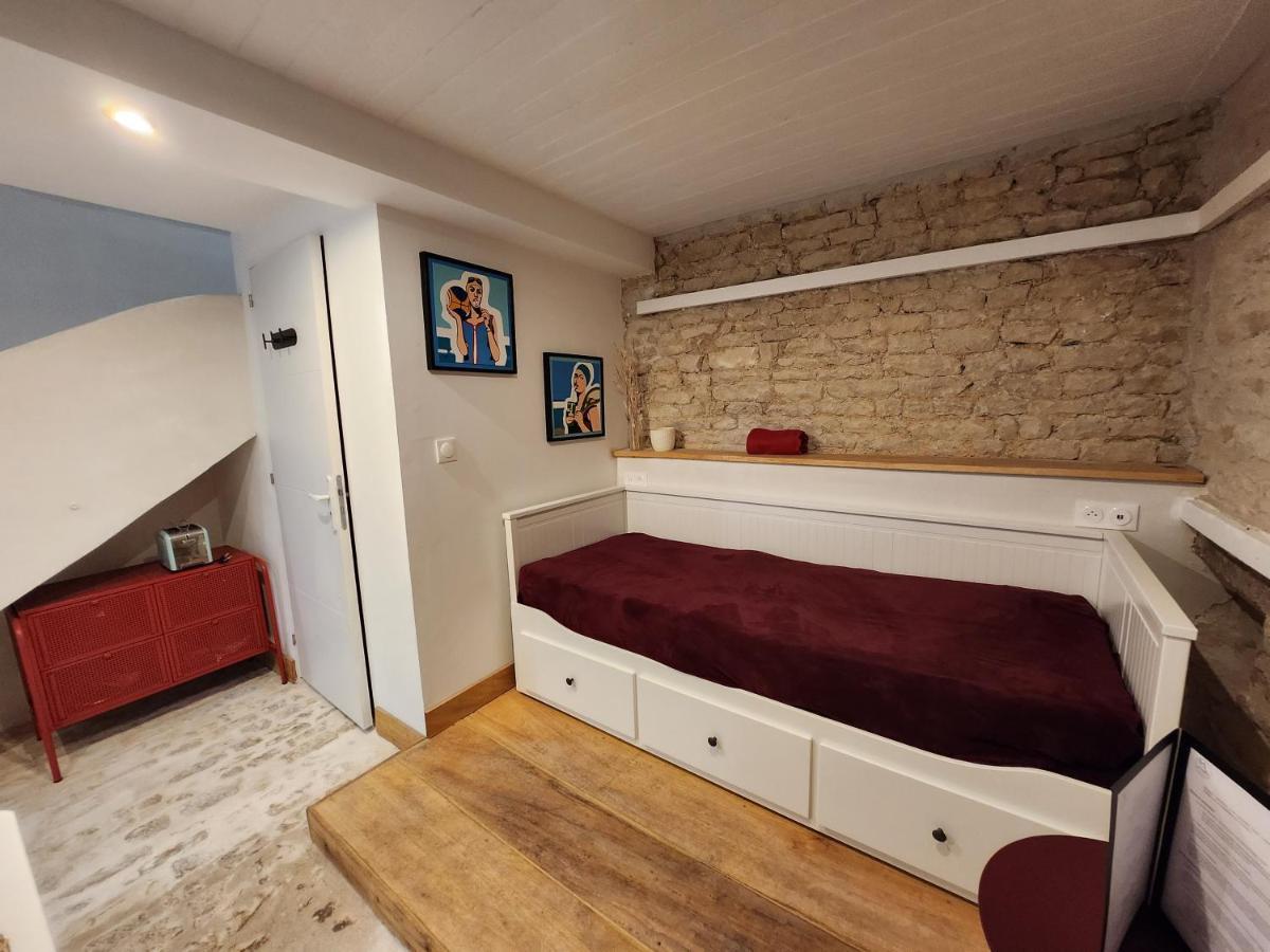 Ferienwohnung La P'Tite Ecurie Saint-Jean-de-Liversay Exterior foto