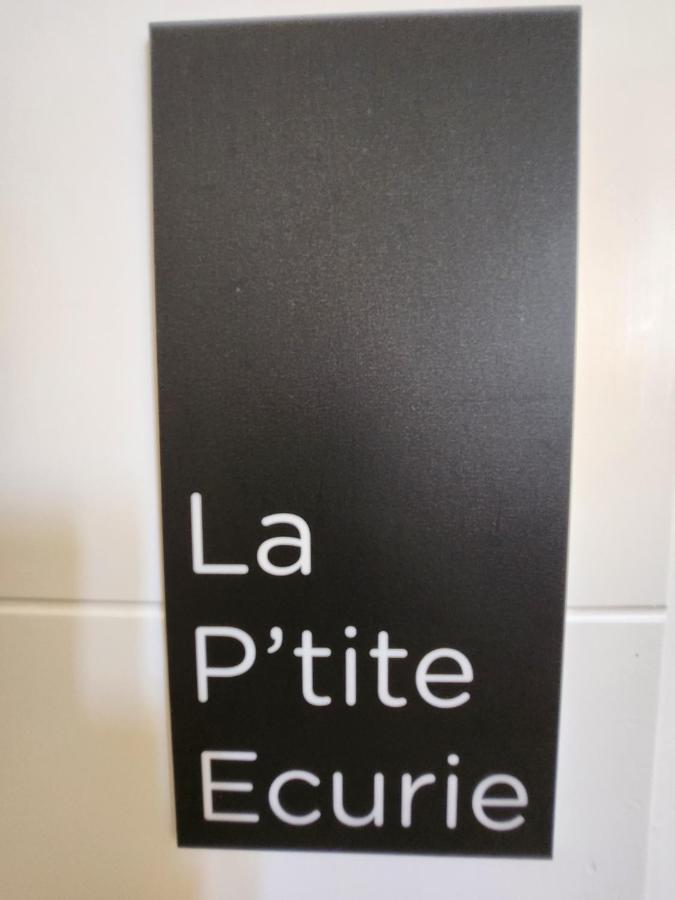 Ferienwohnung La P'Tite Ecurie Saint-Jean-de-Liversay Exterior foto